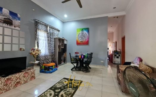 Bungalow Setingkat dengan tanah luas Idaman Villa Sendayan