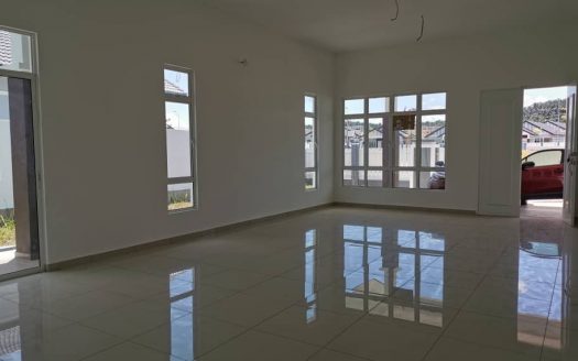 Facing Field Single Storey English Style Bungalow at Taman Bukit Senawang Perdana