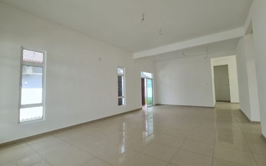 For Sale : Corner Lot Single Storey Bungalow in Taman Bukit Senawang Perdana, Senawang