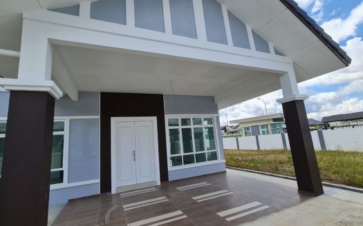 For Sale : Corner Lot Single Storey Bungalow in Taman Bukit Senawang Perdana, Senawang