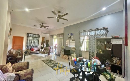 Bungalow Setingkat dengan tanah luas Idaman Villa Sendayan