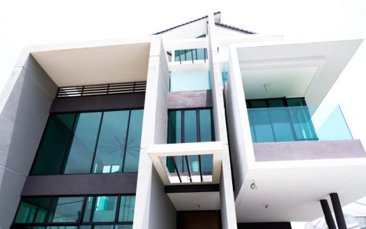 NEW MODERN 2.5 STOREY BUNGALOW, TAMAN UNIVERSITI BANGI NEAR GMI AND UKM