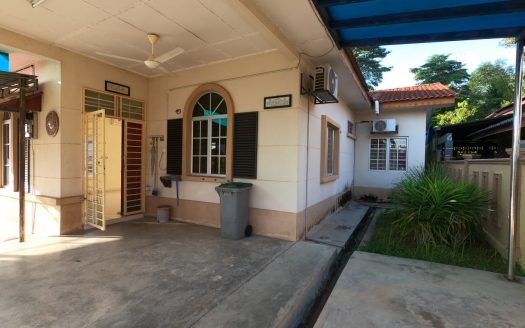 FOR SALE : Bungalow Corner Lot, Taman Tuanku Jaafar Seremban