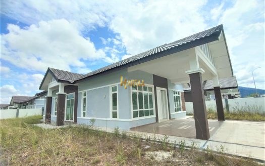 For Sale : Corner Lot Single Storey Bungalow in Taman Bukit Senawang Perdana, Senawang