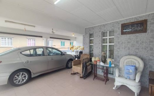 Semi Detached Double Storey with land at Rasah Kemayan Seremban