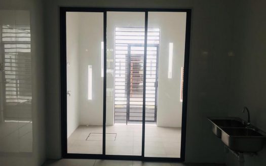 FREEHOLD NON BUMI LOT 2 STOREY NEW TERRACE HOUSE D'MAYANG SARI TAMAN EUNICA NILA