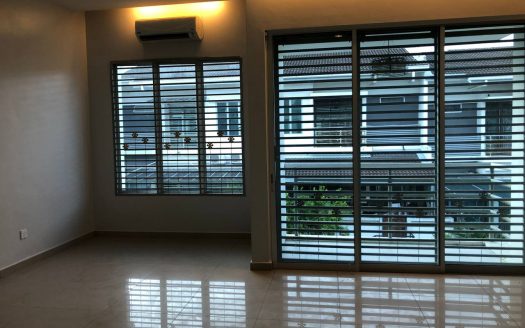 For Sale : Double Storey Terrace Nilai Spring Heights Nilai