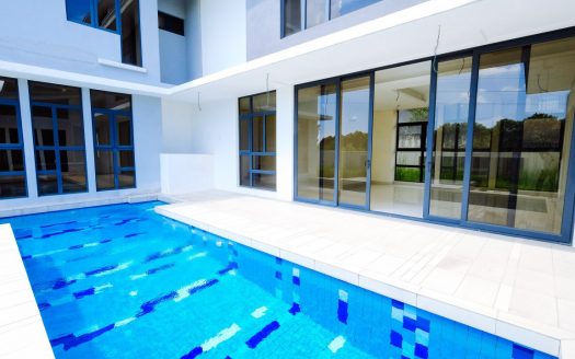 THE BIGGEST BUNGALOW AT SUBANG HEIGHT