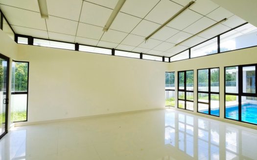 THE BIGGEST BUNGALOW AT SUBANG HEIGHT