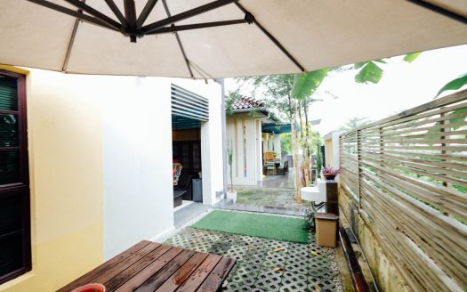 BUNGALOW SEKSYEN 13 ,SHAH ALAM.