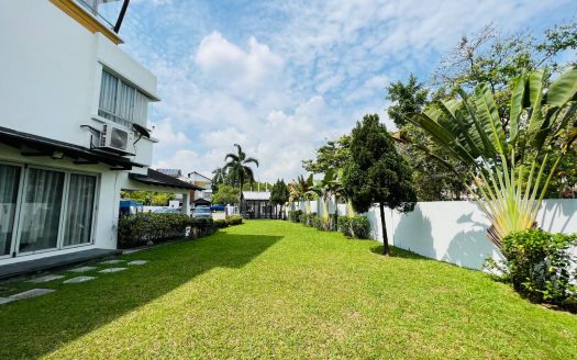 HUGE CORNER 3-STOREY SEMI-D BUNGALOW AT LAMAN SERI, SEKSYEN 13 SHAH ALAM