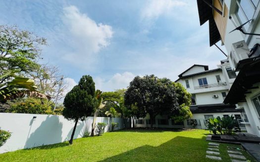 HUGE CORNER 3-STOREY SEMI-D BUNGALOW AT LAMAN SERI, SEKSYEN 13 SHAH ALAM