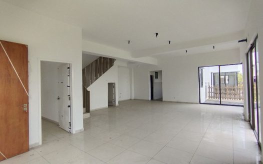 Corner Semi D Cluster Ecohill LUZENTO ,Semenyih Facing Garden