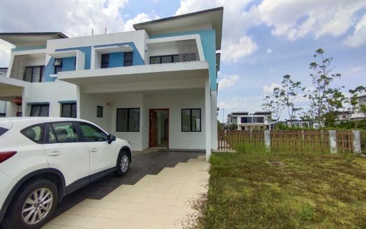 Corner Semi D Cluster Ecohill LUZENTO ,Semenyih Facing Garden