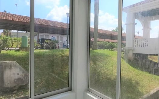 Ground Floor Spanish Villa Condo at Taman Tasik Jaya Senawang