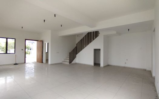 Corner Semi D Cluster Ecohill LUZENTO ,Semenyih Facing Garden