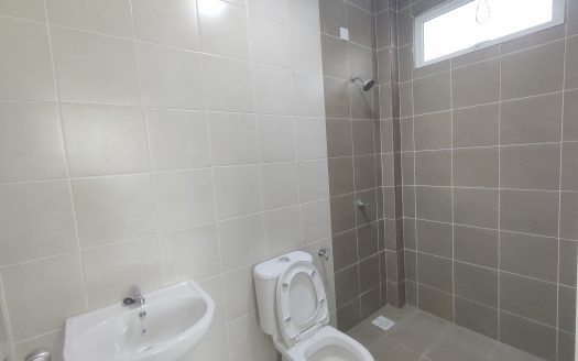 FOR RENT : Ready move in Bungalow at Taman Bukit Senawang Perdana