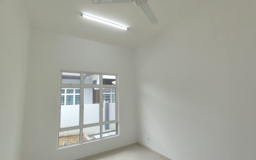 FOR RENT : Bungalow at Taman Bukit Senawang Perdana