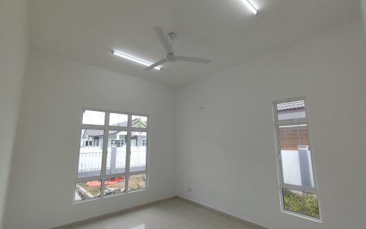 FOR RENT : Bungalow at Taman Bukit Senawang Perdana