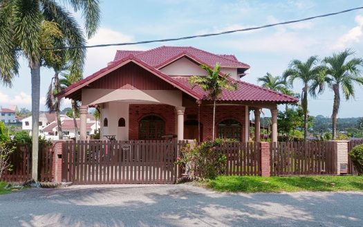 1.5 Storey Bungalow at Batu 4, Port Dickson NEGERI SEMBILAN