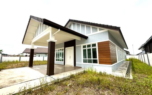 For Sale: 1 Storey Bungalow Corner lotTaman Bukit Senawang Perdana Senawang