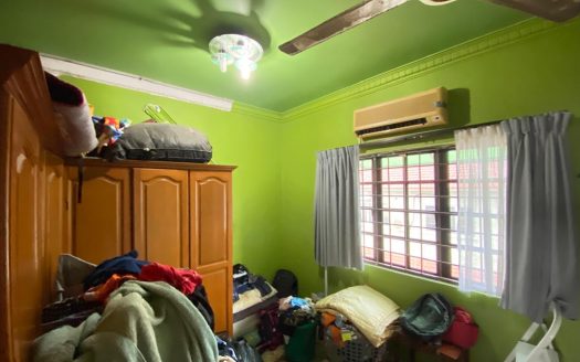 Double Storey Bungalow di Rasah Kemayan Seremban 2