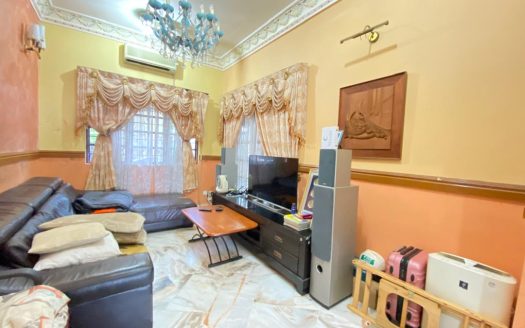 Double Storey Bungalow di Rasah Kemayan Seremban 2