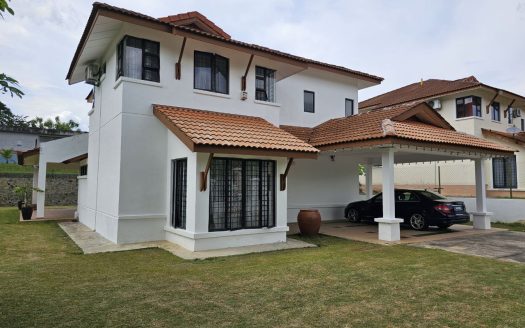 DOUBLE STOREY BUNGALOW FOREST HEIGHT CORNER LOT SEREMBAN