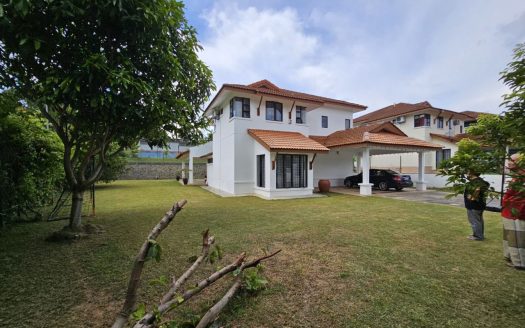 DOUBLE STOREY BUNGALOW FOREST HEIGHT CORNER LOT SEREMBAN