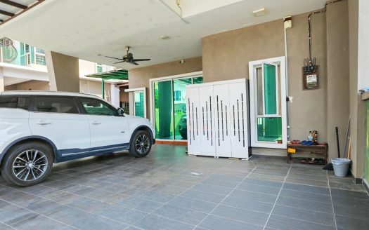 DOUBLE STOREY SEMI D DESA FLORA, SENAWANG NEGERI SEMBILAN