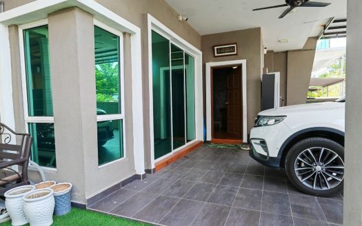 DOUBLE STOREY SEMI D DESA FLORA, SENAWANG NEGERI SEMBILAN
