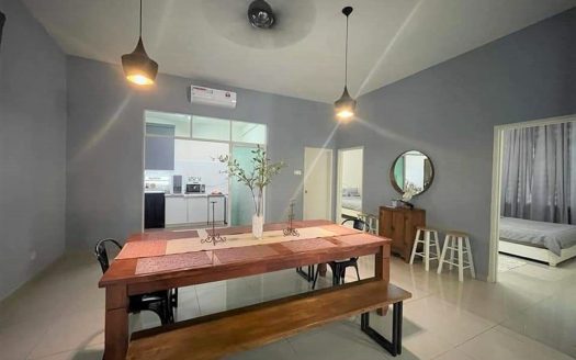 For Sale : 2 Storey Bungalow Taman Senawang Perdana with Private Swimming Pool