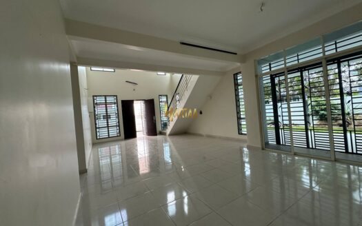 FOR SALE : 1.5 Storey Bungalow Corner Lot Taman Senawang Perdana Senawang