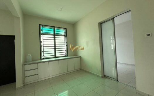 FOR SALE : 1.5 Storey Bungalow Corner Lot Taman Senawang Perdana Senawang