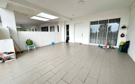 Facing Open Lake Double Storey Terrace Superlink Ara Sendayan Type Adira, Bandar Sri Sendayan