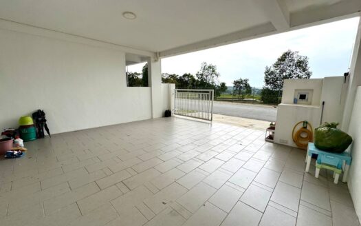 Facing Open Lake Double Storey Terrace Superlink Ara Sendayan Type Adira, Bandar Sri Sendayan