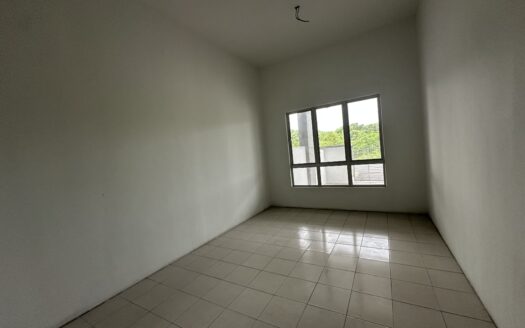 Bandar Seremban Selatan, Teres Setingkat baru build & Sell projek