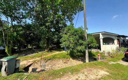 FOR SALE : Corner Lot Teres Setingkat, Taman Sri Rembau Rembau