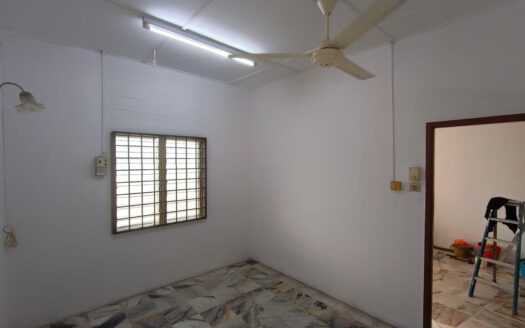 For Sale: Single Storey Intermediate Taman Bunga Blossom Seremban