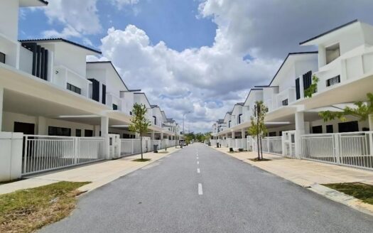 Hijayu 2 Lunaria 2 Storey Terrace For Sale