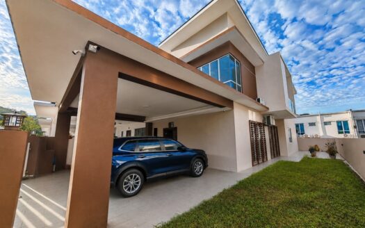 For Sale 2 Storey End Lot Renovated Cadena Ara Sendayan Bandar Sri Sendayan