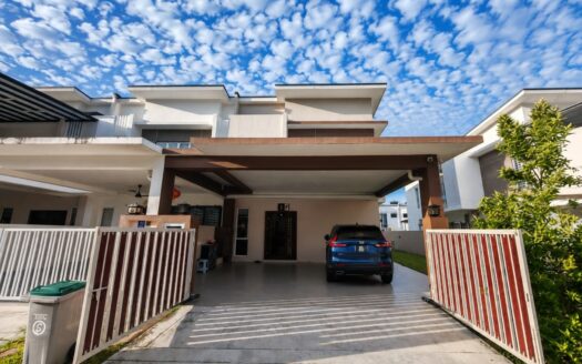 For Sale 2 Storey End Lot Renovated Cadena Ara Sendayan Bandar Sri Sendayan