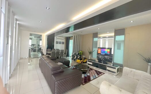 For Rent : 2 Storey End Lot Castora Hijayu Bandar Sri Sendayan