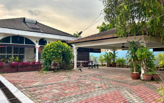 2 Storey Bungalow Taman Tunku Kurshiah, Sikamat Seremban For Sale